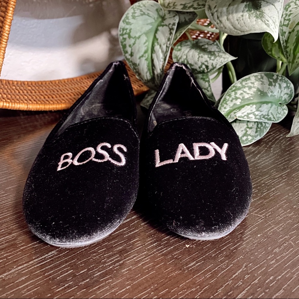 Boss Lady Flats Size 7 Free Choice by Elis
